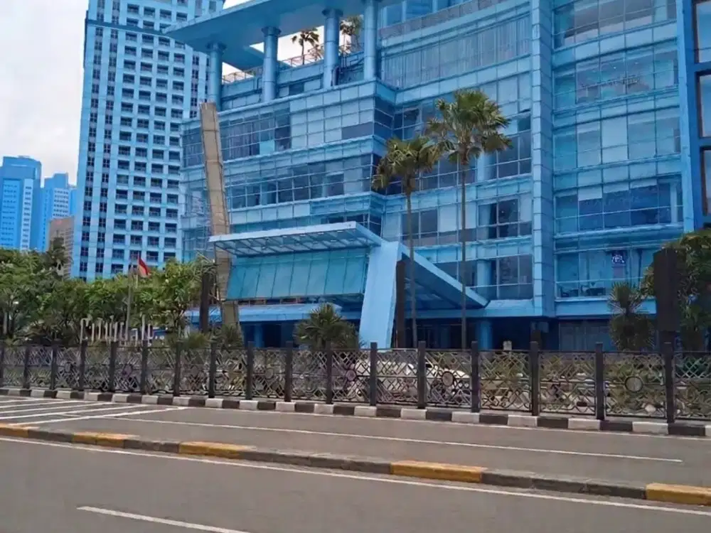 DIJUAL Lahan Kosong yang Cocok untuk Usaha dan Gedung di Tepi Jalan Raya Jakarta Pusat