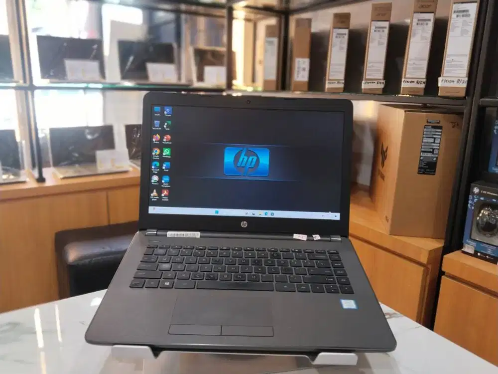LAPTOP HP 240 G6 CORE I3-6006U/RAM 8GB/SSD 256GB/14 INCH/SPEK OK