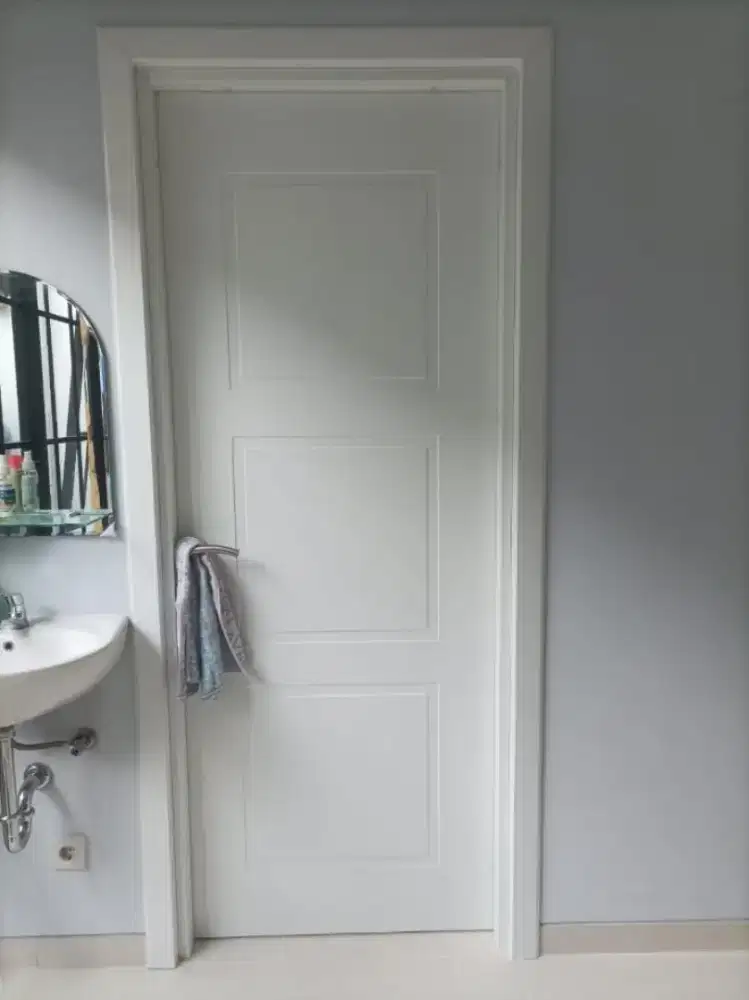 Tersedia pintu wpc