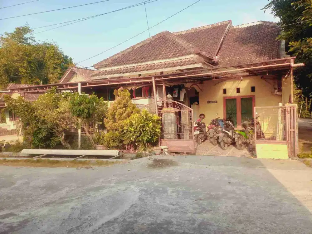 JUAL RUMAH DI SELOMARTANI BARAT SIDOREJO KALASAN