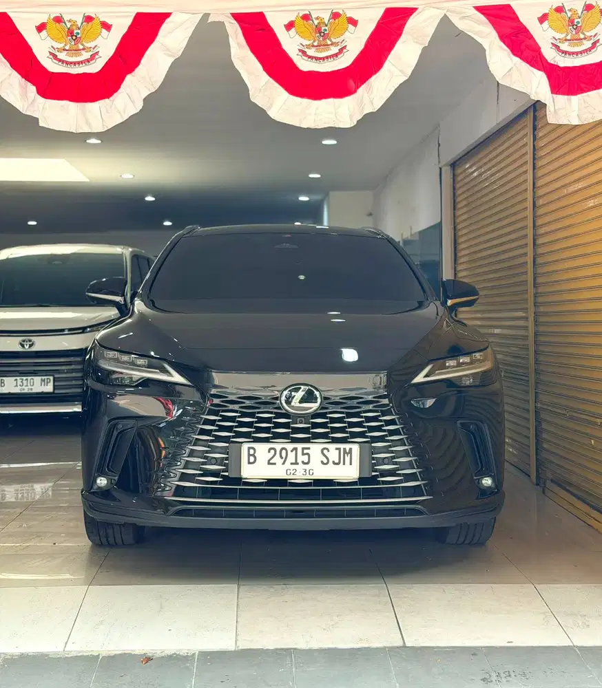 Lexus RX350 Hybrid 2020 February Automatic Hitam Vieta Motor