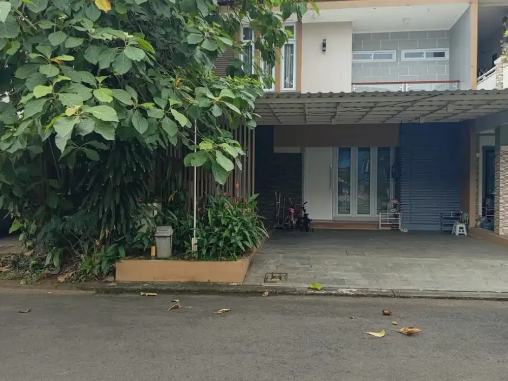 Dijual rumah siap huni di Legenda Wisata Cibubur Zona Vivaldi, Gn Putri Kab Bogor
