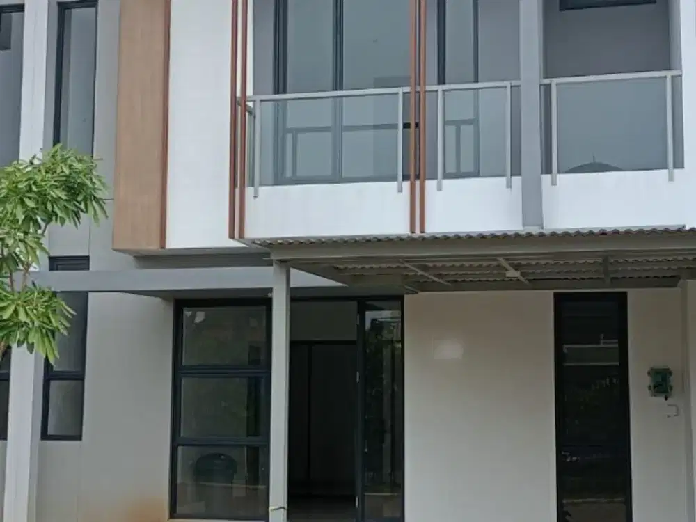 Rumah Cantik Strategis di Yuthica BSD City Selangkah ke Ris