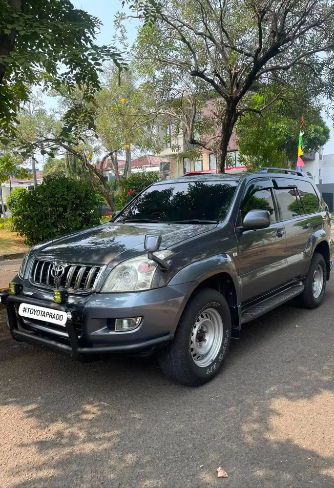 Toyota Land Cruiser Prado TZ 2004 Grey abu Bu LC prado 2003/2005 rare