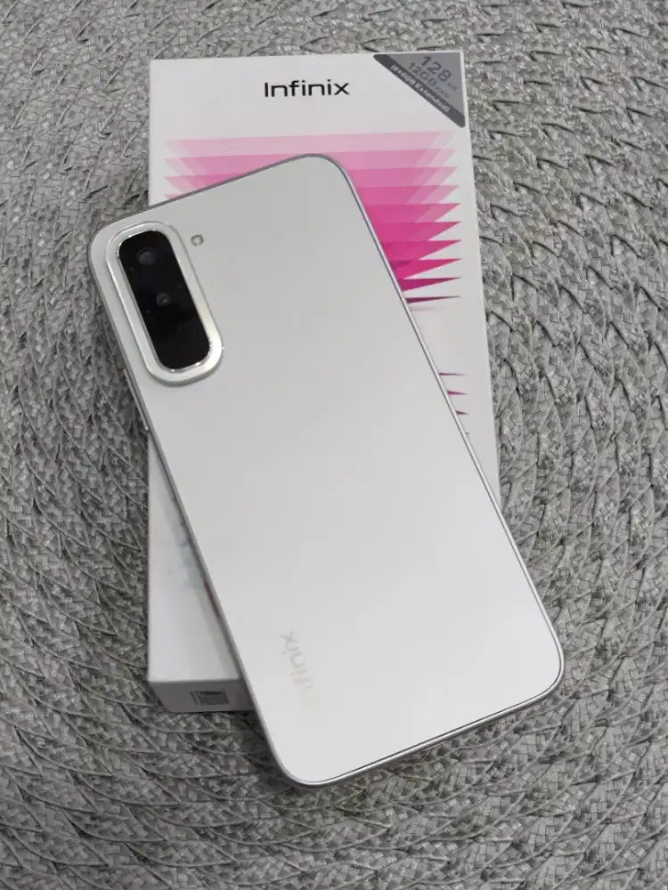 Infinix Hot 70 6/128 Gb Silver