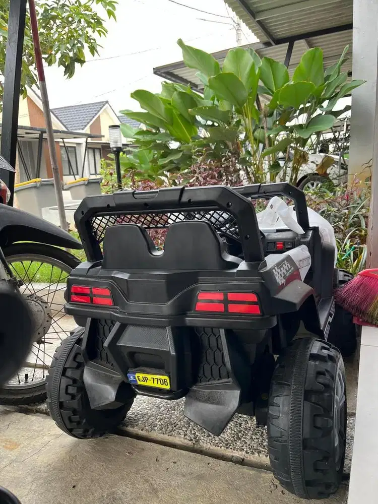 JUAL MOBIL AKI ANAK