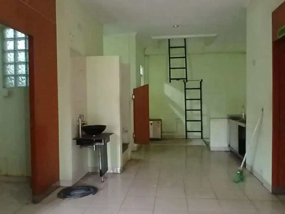 Cocok untuk Usaha & Investasi! Ruko 2 Lantai di Mutiara Gading Timur Rp 2 M Nego, Mustika Jaya, Bekasi, 015