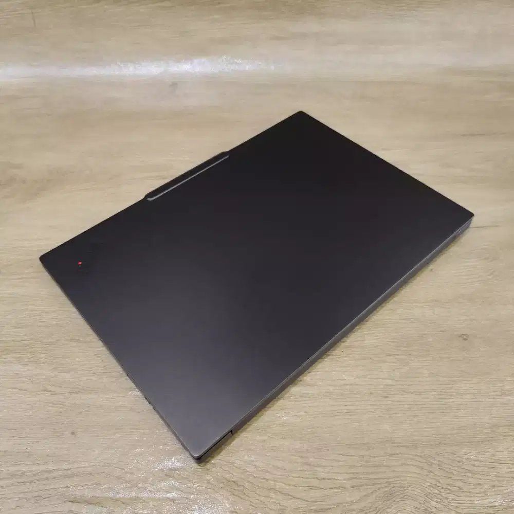 LAPTOP LENOVO THINKPAD E14 GEN7 SLIM CORE ULTRA 5 RAM 8GB Bonus Mouse