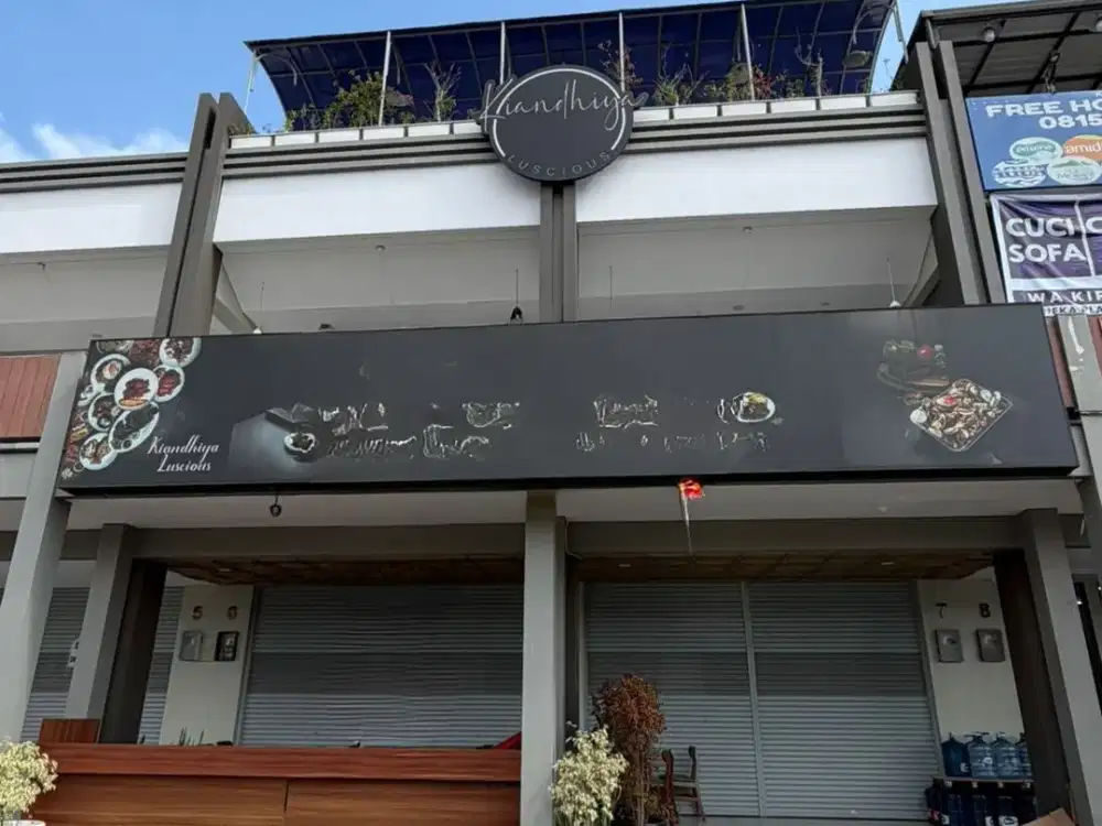 Di sewakan  2 Ruko strategis di sasakirana Kota Baru Parahyangan Bandung