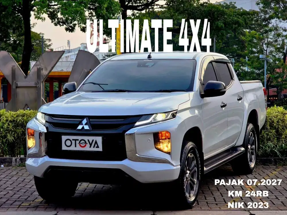 (LOW KM24RB) Triton Ultimate Double Cabin 4x4 2.4 AT 2023