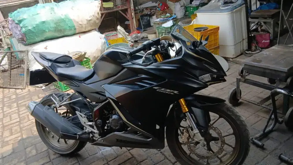 Motor cbr 150r 2023