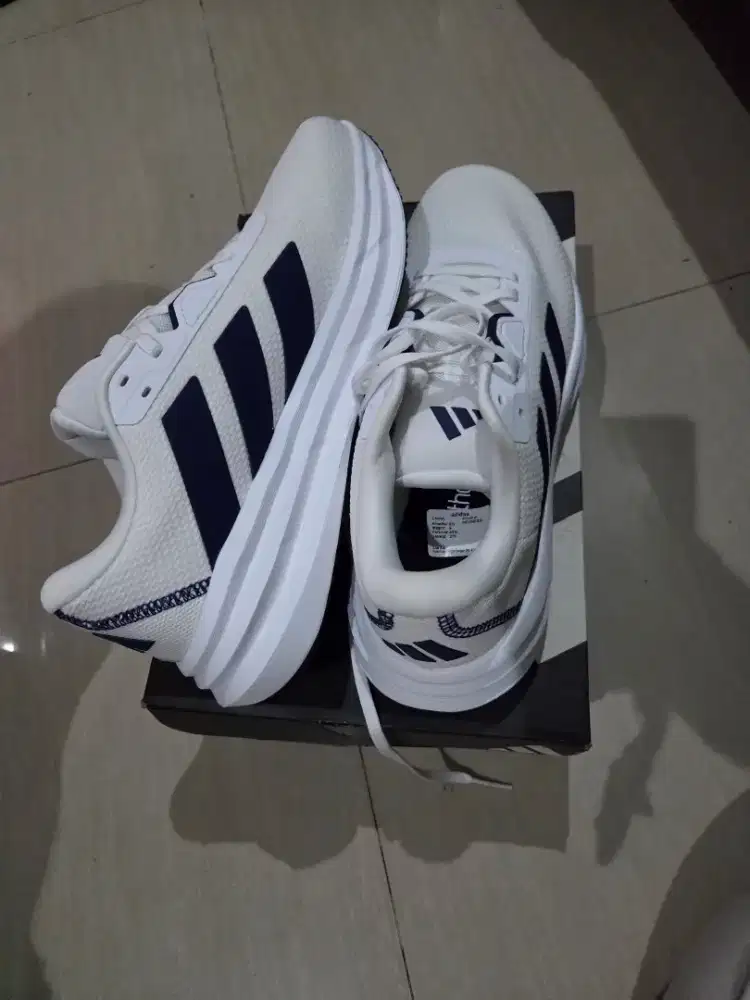 Sepatu Adidas Galaxy 7 M