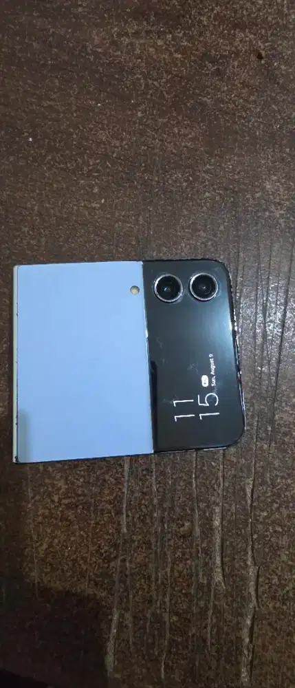 Dijual Samsung flip 4