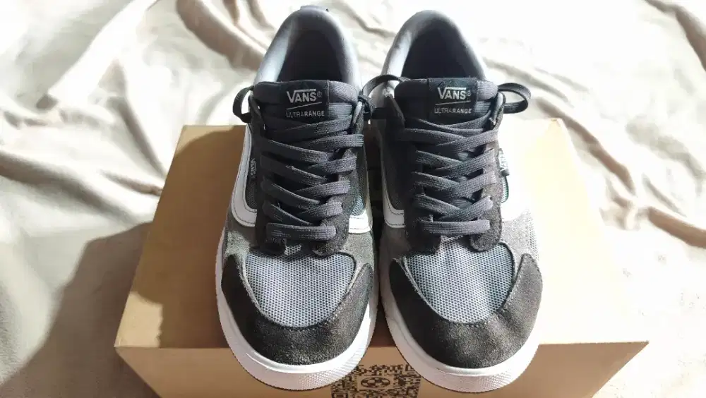 Jual VANS ULTRARANGE NEO VR3 SIZE 42 MULUS Running shoes sepatu lari