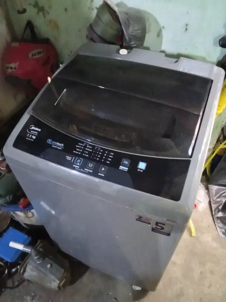 Mesin cuci Midea 7,5kg