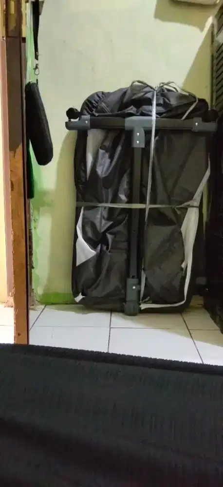 Tempat tidur bayi
