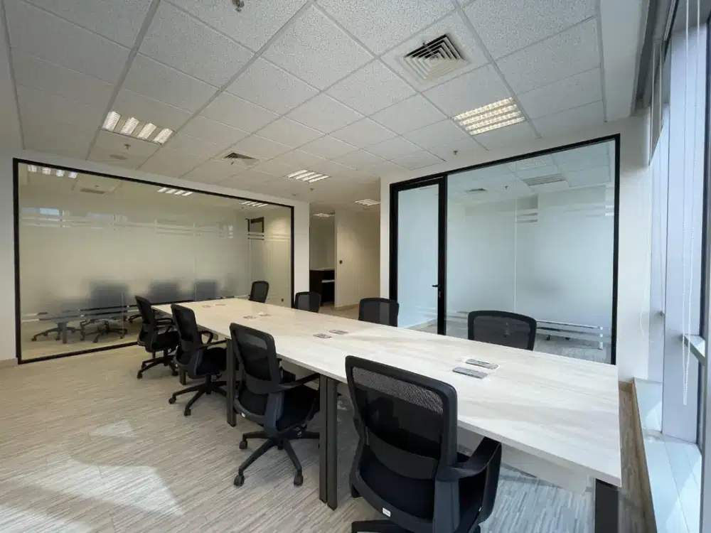 SEWA RUANG KANTOR MENARA SUNLIFE DI MEGA KUNINGAN LUAS MULAI 90-180 SQM FURNISHED