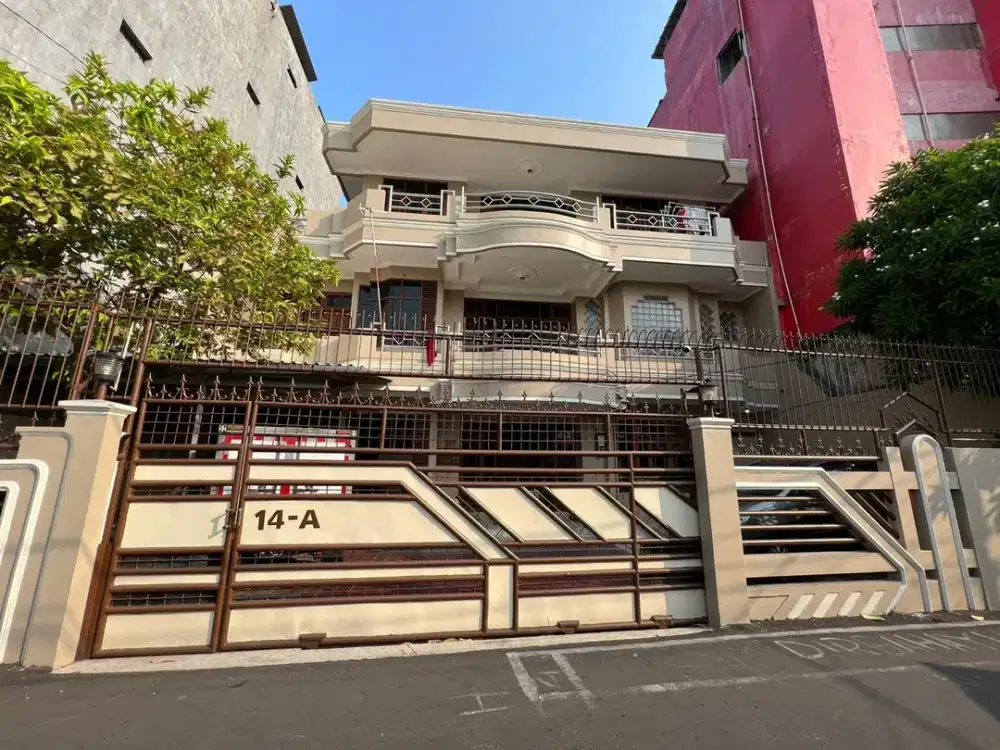 Dijual Rumah 3 lantai bebas banjir di kemayoran jakarta pusat