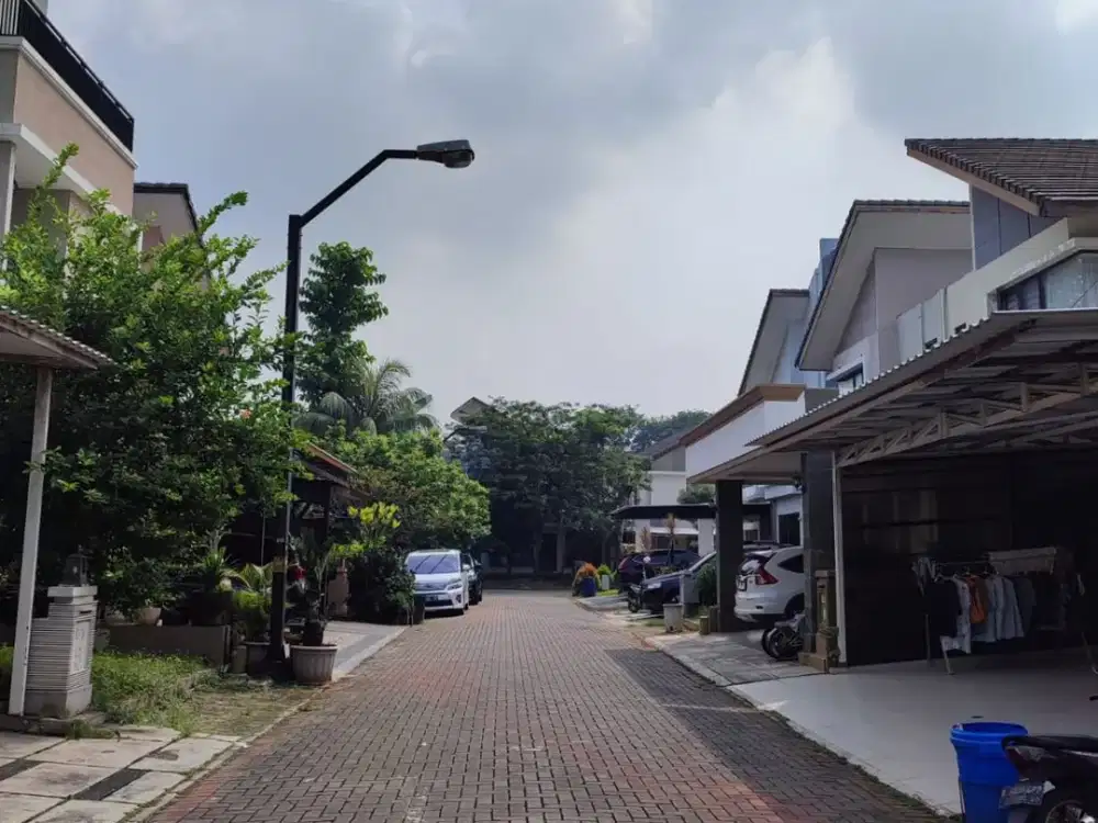 Dijual Rumah Bagus SHM Siap Huni di Serenade Lake, Gading Serpong