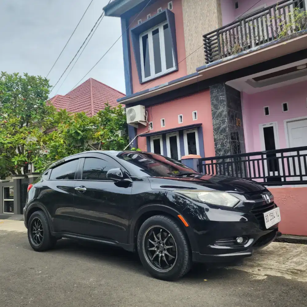HrV mulus 2015 tipe E AT