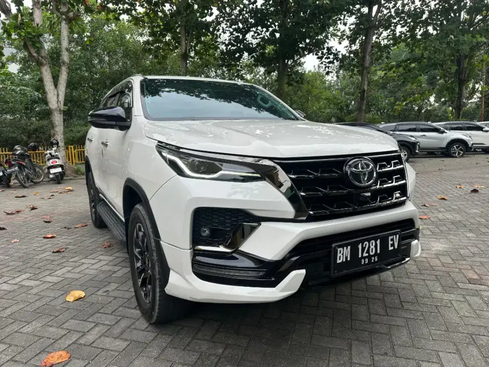Toyota Fortuner GR sport 2.4 AT 2021 km Low