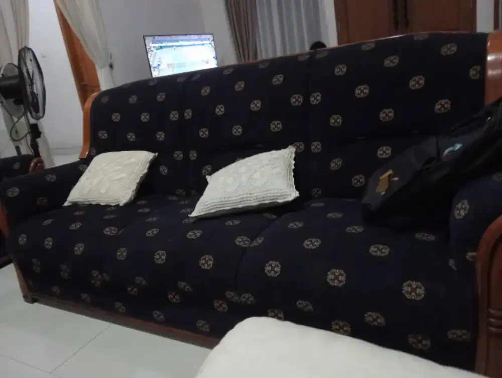 Sofa besar ex artis