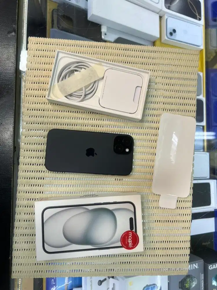 Iphone 15 128GB Resmi Digimap (Open Box Only)
