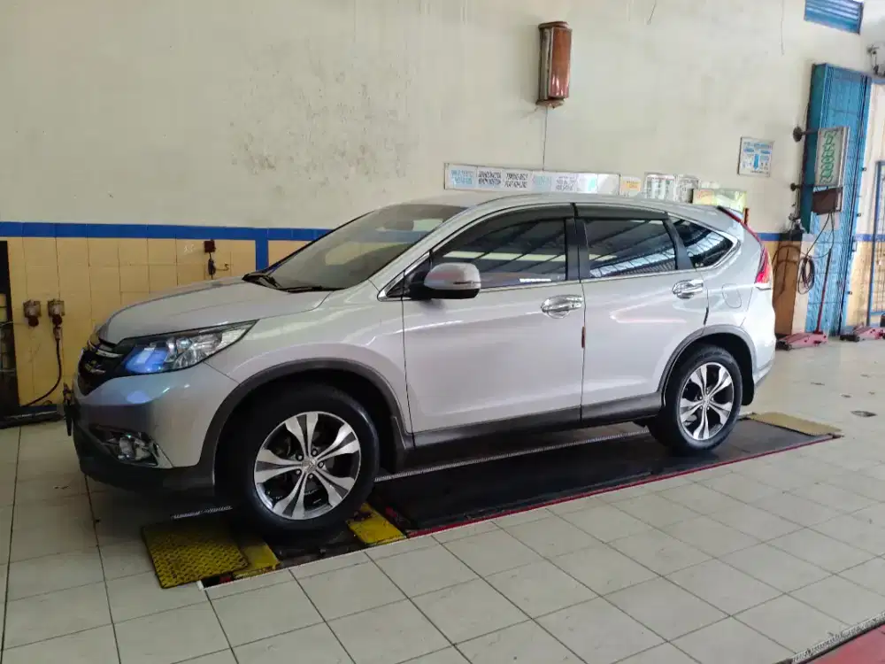 Dijual Honda CRV 2.4 AT
