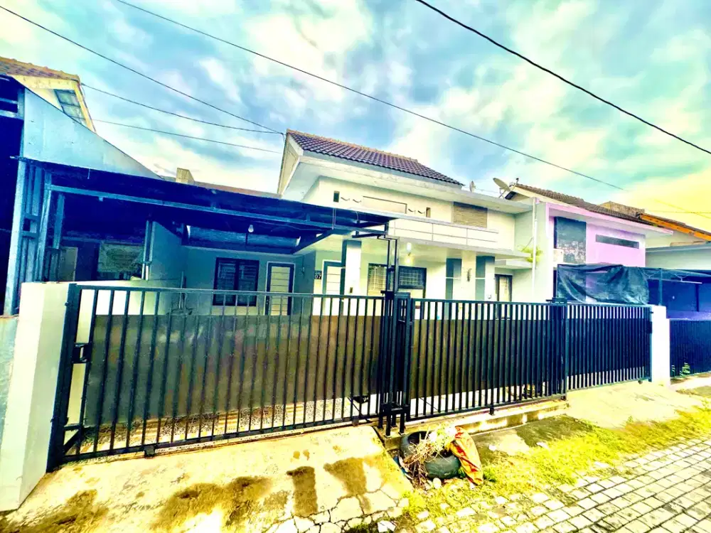 Dikontrakan Rumah Cantik Terawat Area Cluster Colomadu Dekat Exit Tol