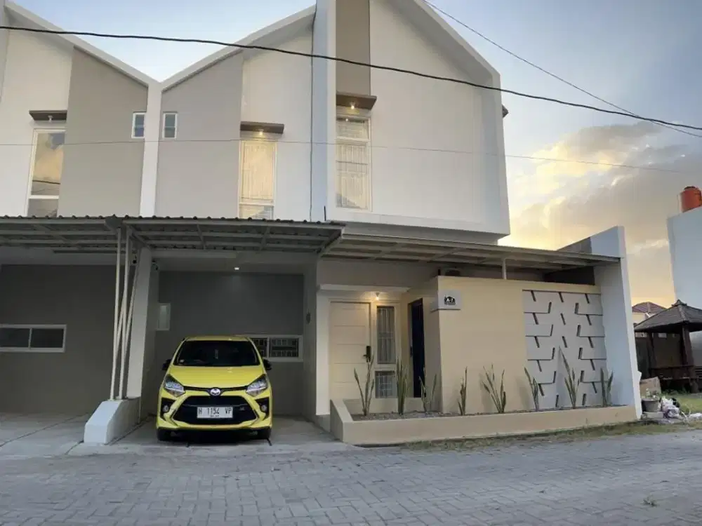 Rumah Cantik 2Lt Semi Furnished Dwkat Luwes Gentan