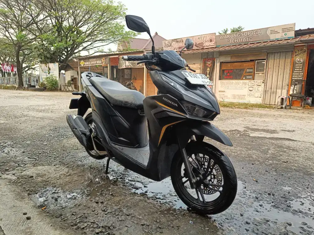 Pajak hidup Honda Vario Tecnho 125cc original 2021 cw putih