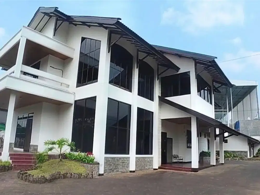 JUAL / SEWA VILA TERAWAT LAHAN LUAS FURNIS SIAP PAKAI DEKAT ROYAL ORCHID BATU