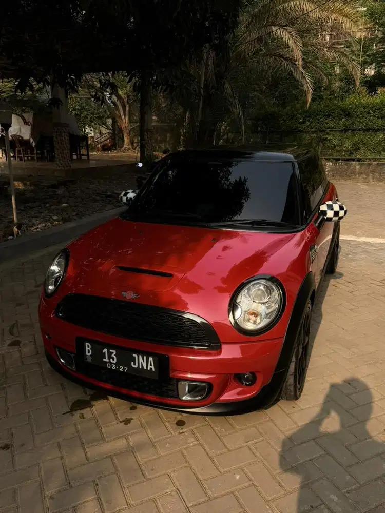DIJUAL: MINI Cooper S (R56) – Red on Black (Tampilan Icon & Sporty)