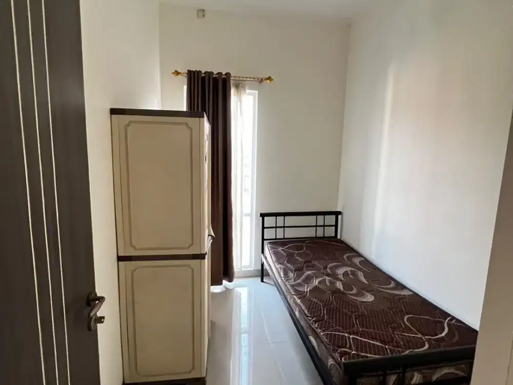 Dijual Rumah Kost Full Penghuni, 2 Menit ke IPDN