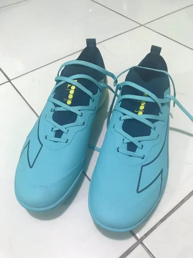 Sepatu Futsal diadora