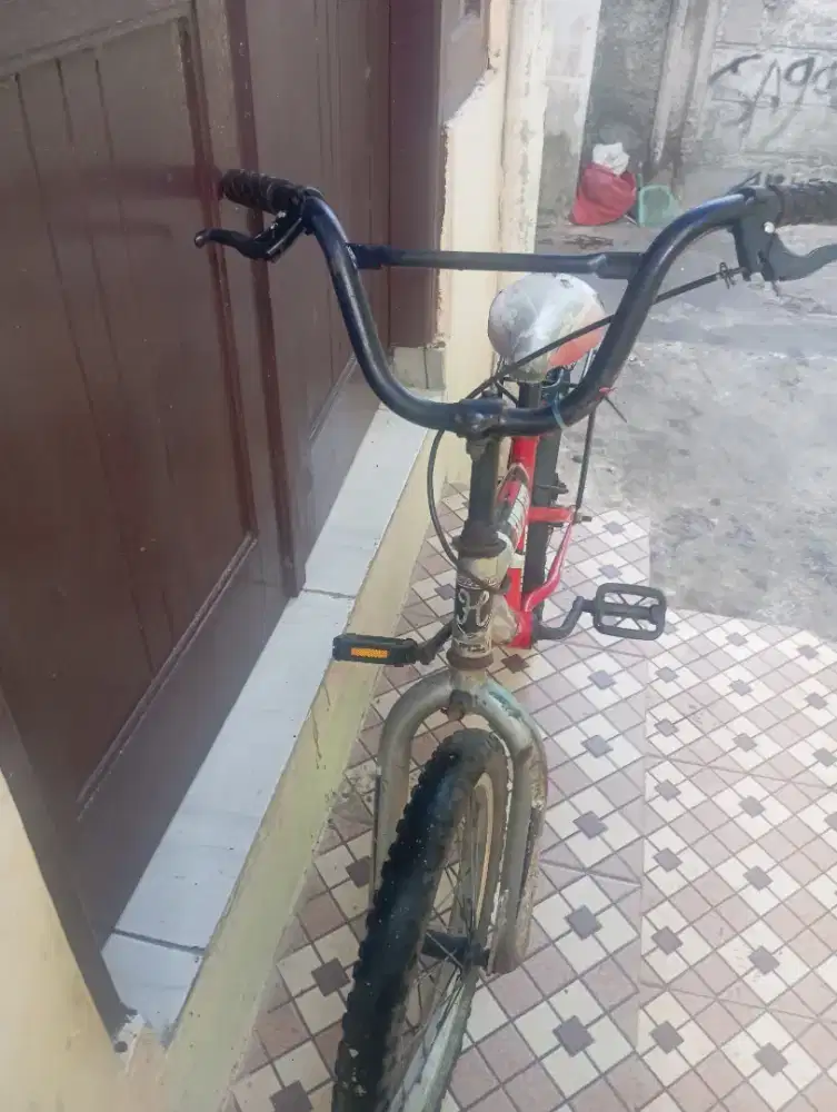 Di jual bmx merek Happy bike batang allayo