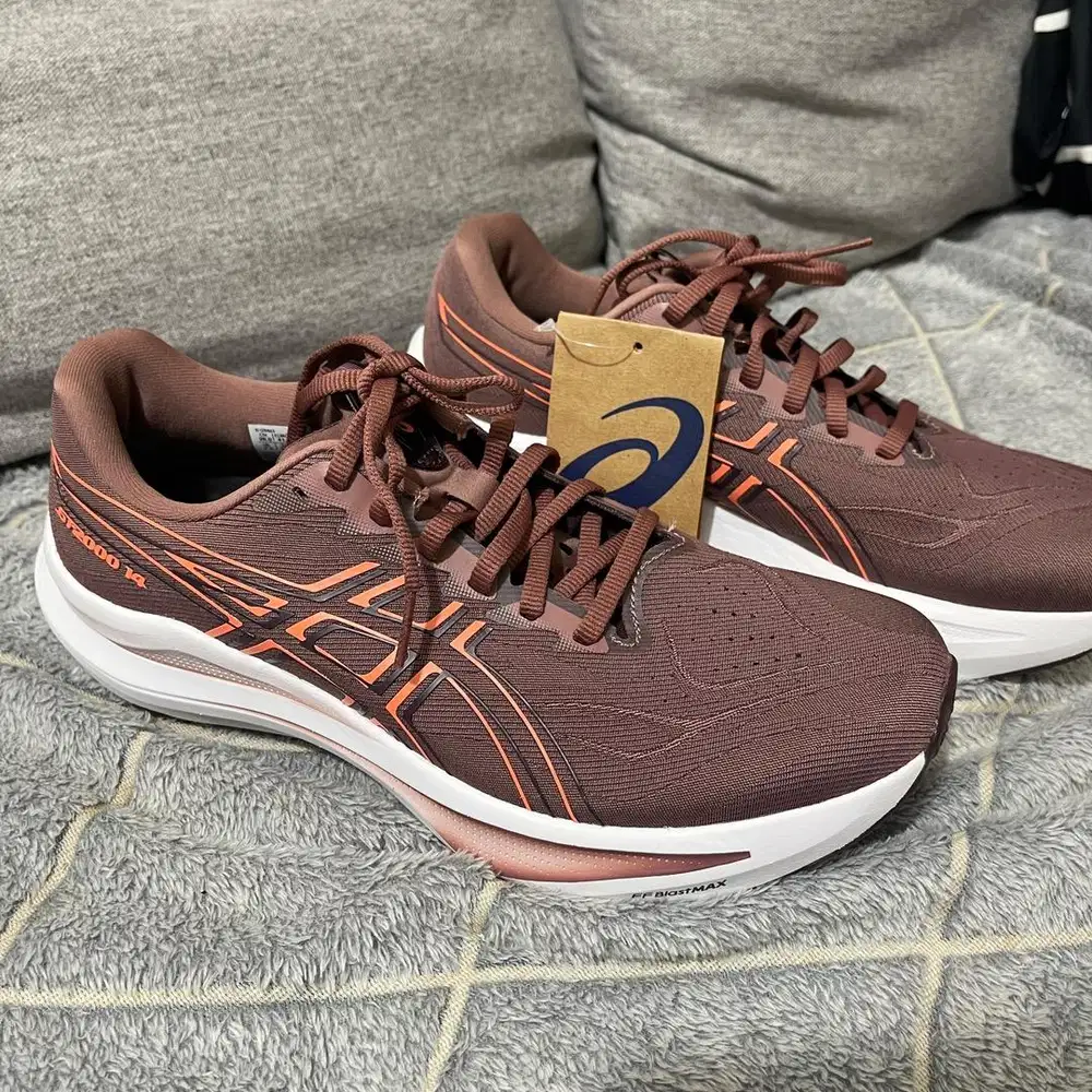 NEW Asics GT 2000 women ORIGINAL