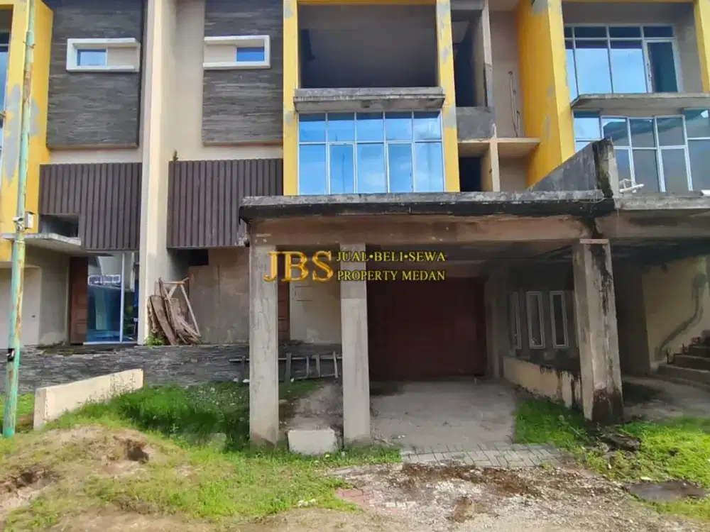 Dijual Rumah Kondisi Kosong di Komplek Graha Mansion Jalan Kapten Sumarsono - Helvetia