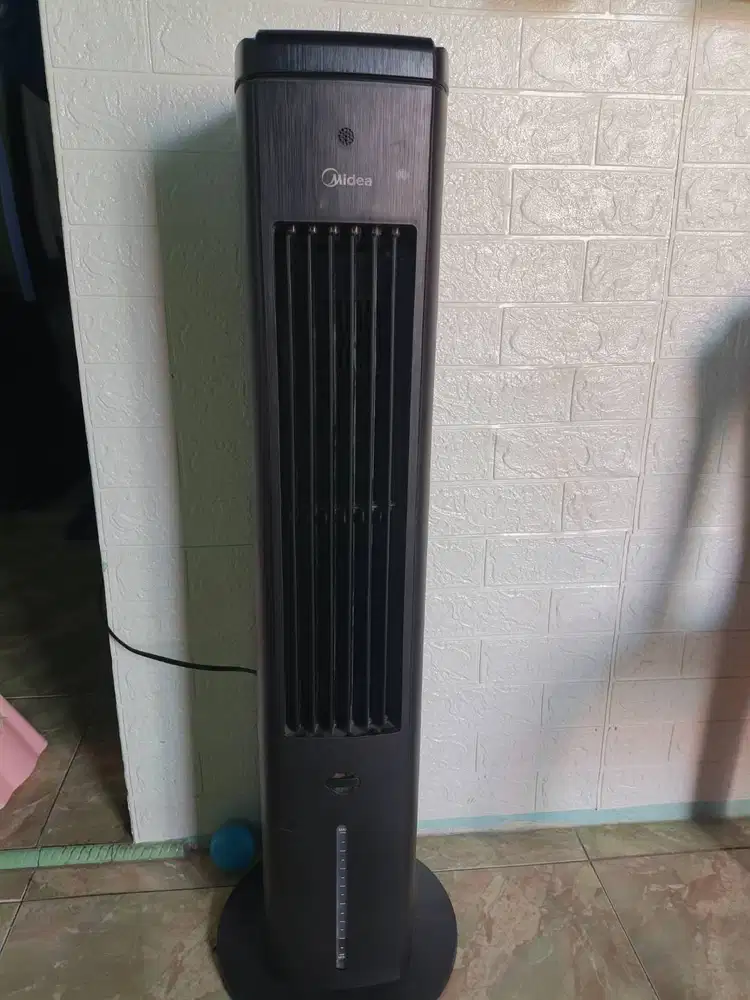 Aircoller Midea, bekas terawat