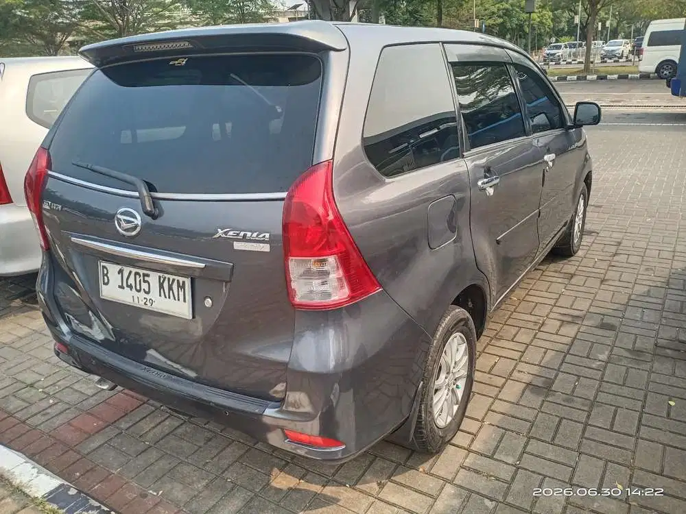 Daihatsu Xenia 2011 Bensin