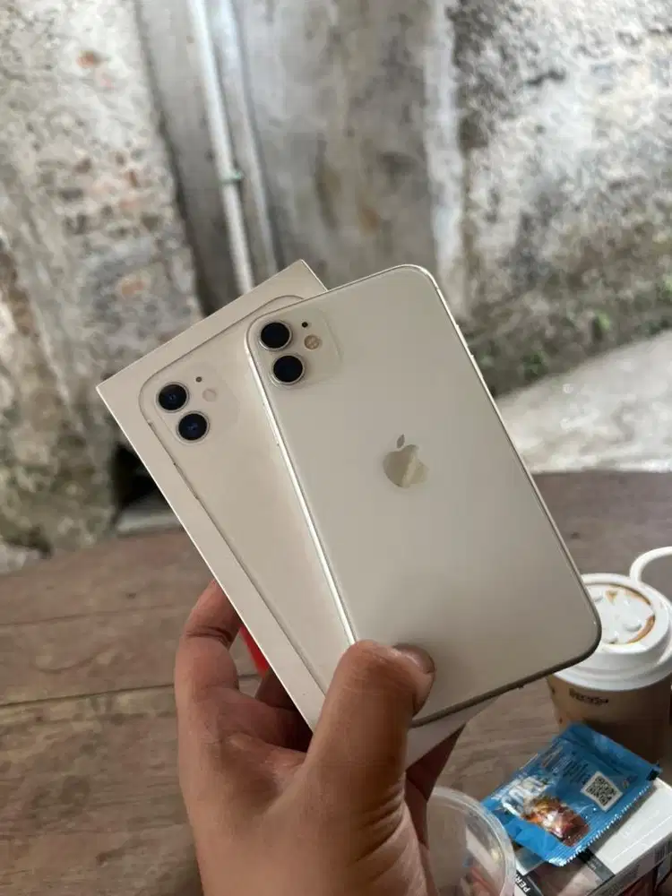 iPhone 11 64 iBox