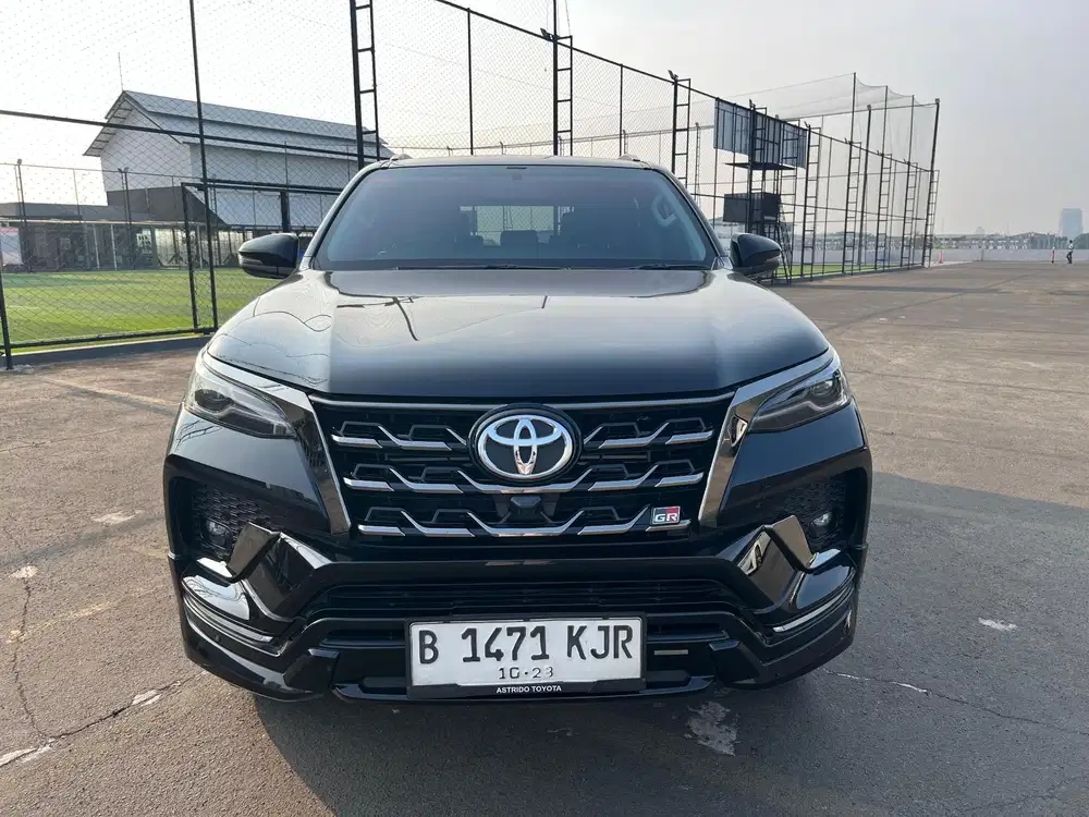 TOYOTA Fortuner VRZ GR-S 2.8 AT 2023