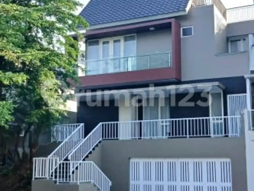 Dijual Rumah Cantik Full Furnished Siap Huni di Cluster Hilltop Sentul