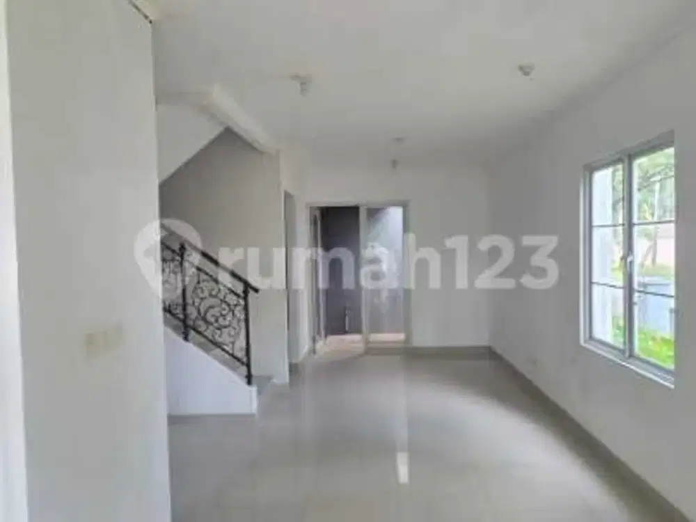 Rumah Rapi 2 Lantai di Cluster Michelia Gading Serpong, Tangerang