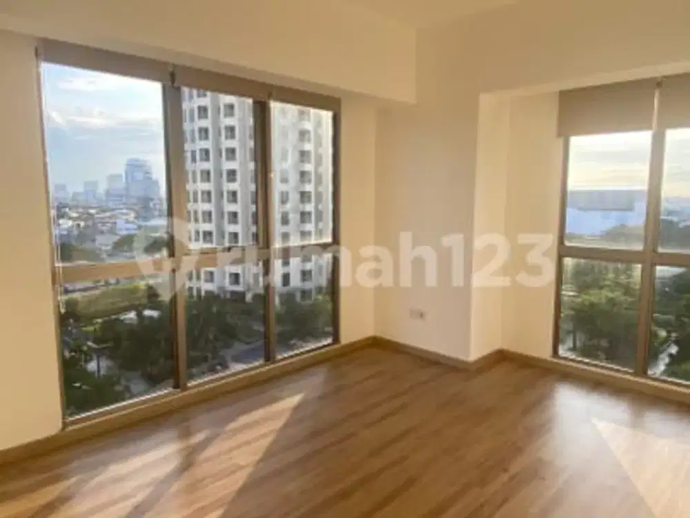 Brand New Apartemen Midtown Signature Herald Tower