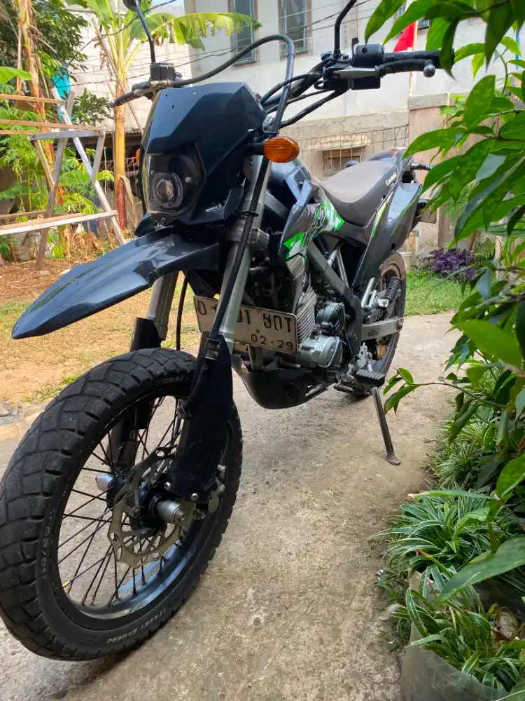 Mulus Low Km ! Kawasaki KLX 150 BF Extreme Warna Hitam Tahun 2018