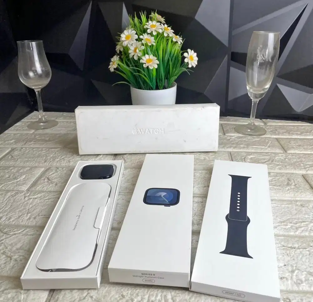 Apple Watch Series 9 45mm Battery Health 90% Tambahan 2 Strap