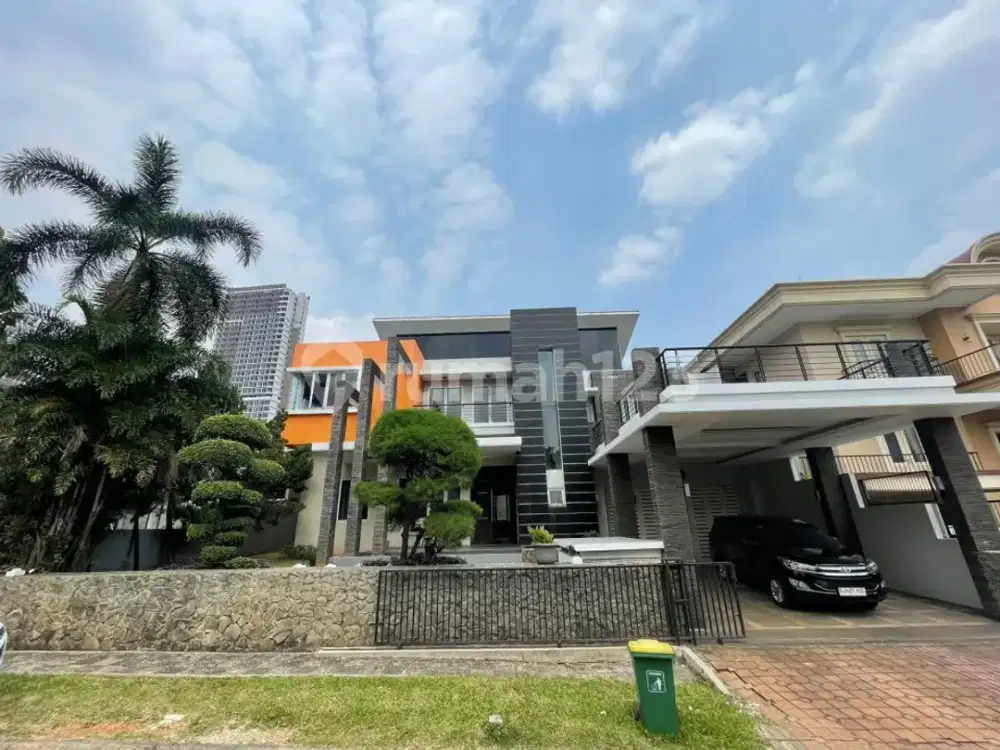 Rumah Mewah Jalan Lebar di Taman Telaga Golf BSD, Tangerang Selatan