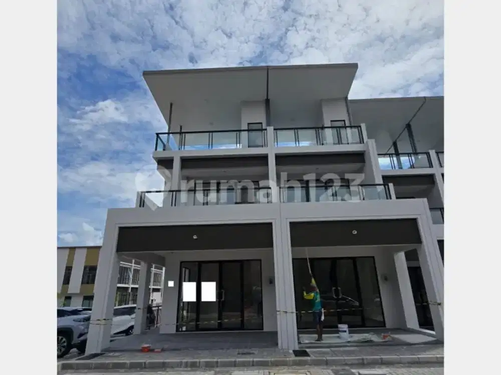 Ruko Sorrento Grande East Hoek 3 Lantai Gading Serpong, Tangerang