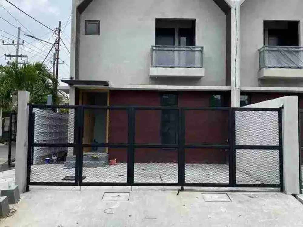 Baru Gress‼Rumah Scandinavian Kutisari Indah